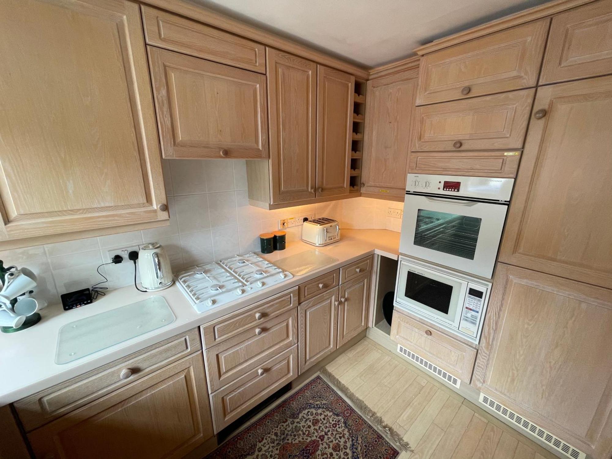 Circus Mews Townhouse:2 Beds:2 En-Suite Baths:Parking:City Centre:Quiet Area Εξωτερικό φωτογραφία